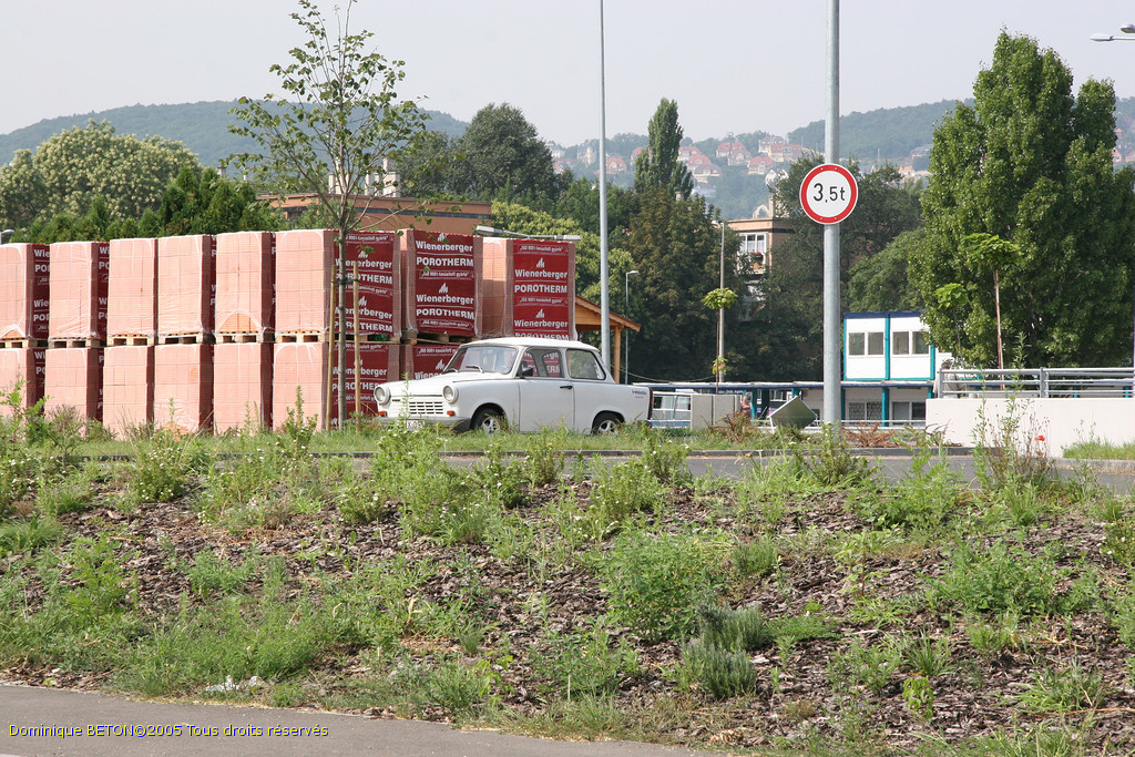 ROU_050803-103410