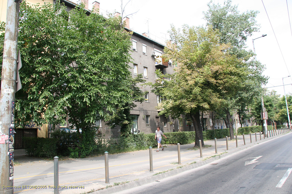 ROU_050803-105520