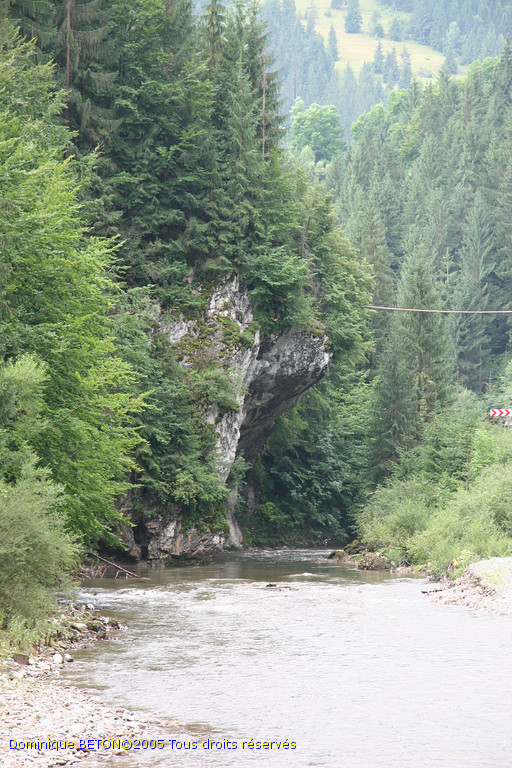 ROU_050805-094626