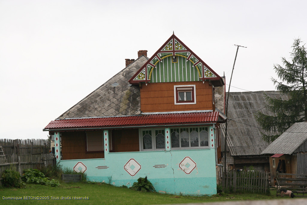 ROU_050805-141528
