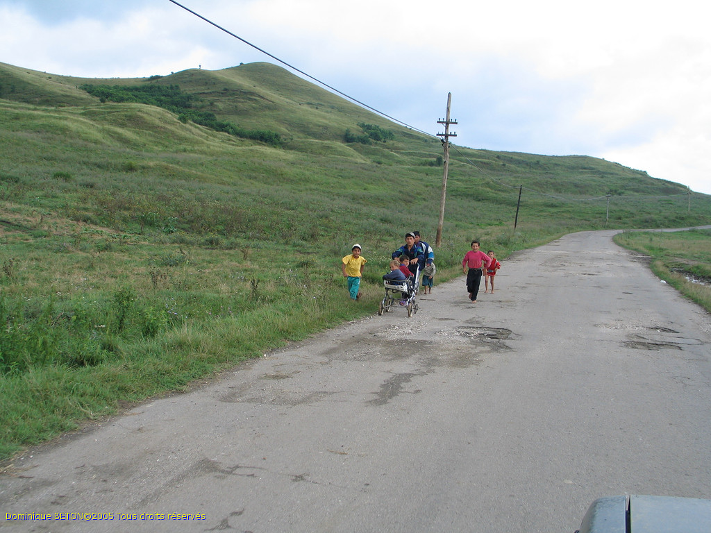 ROU_050806-113508G5