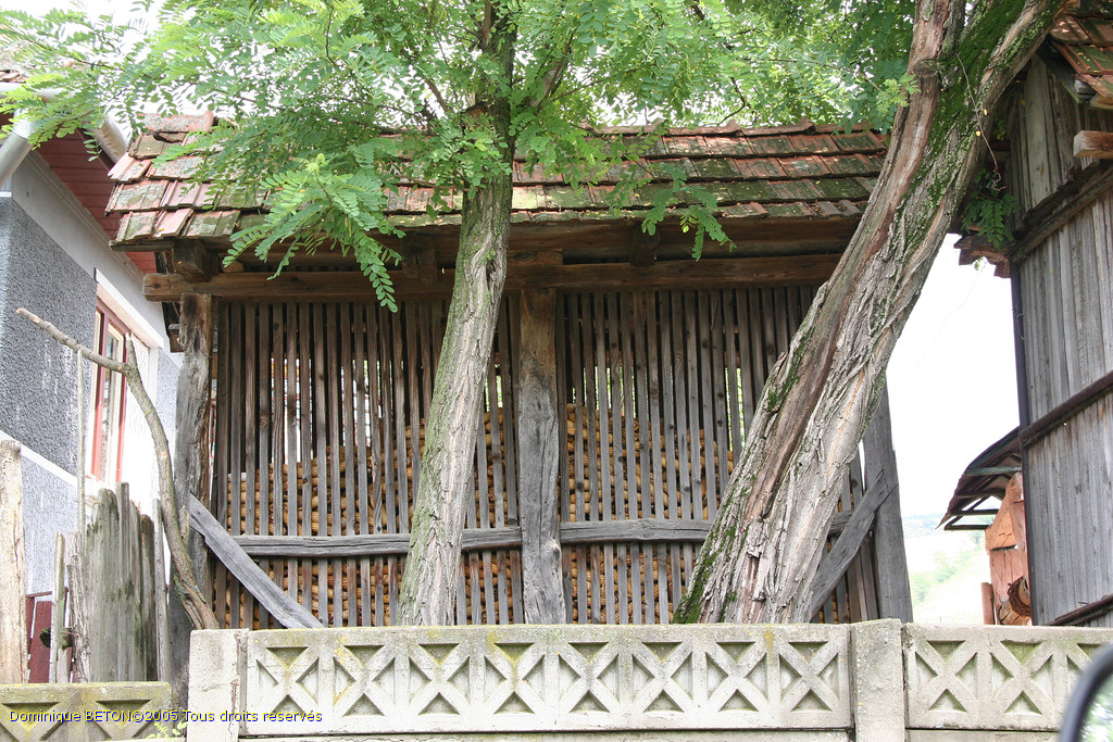 ROU_050806-120726