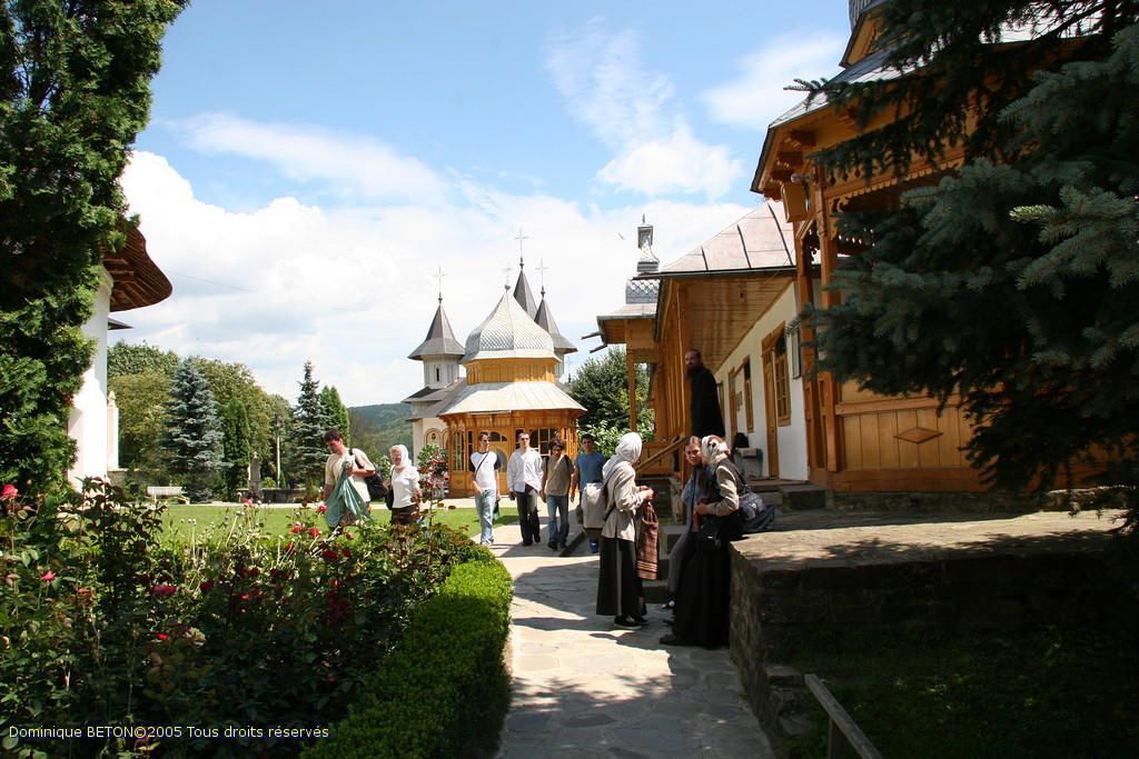 ROU_050811-115232