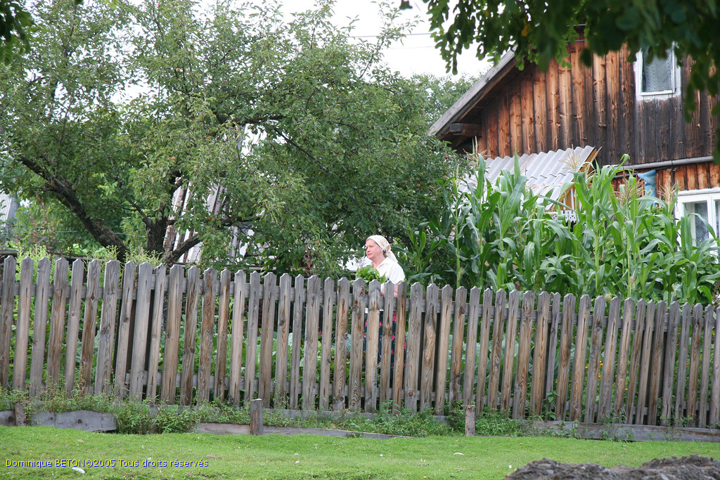 ROU_050814-173840