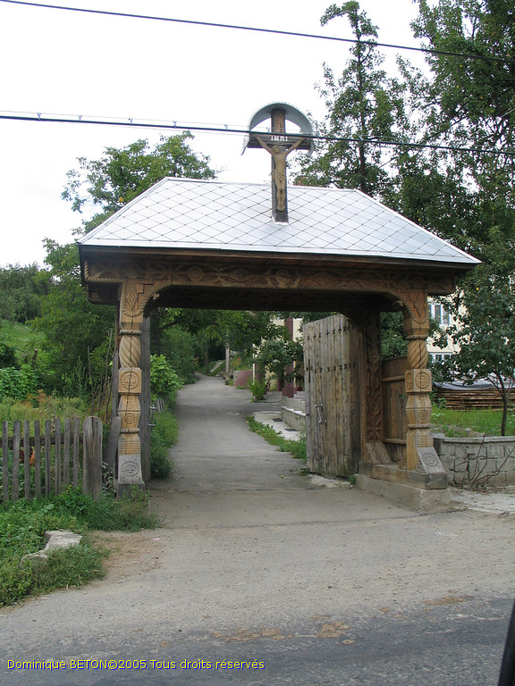 ROU_050815-160108G5