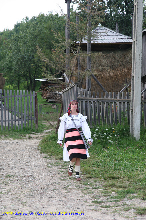ROU_050815-175320