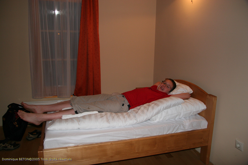 ROU_050817-204910