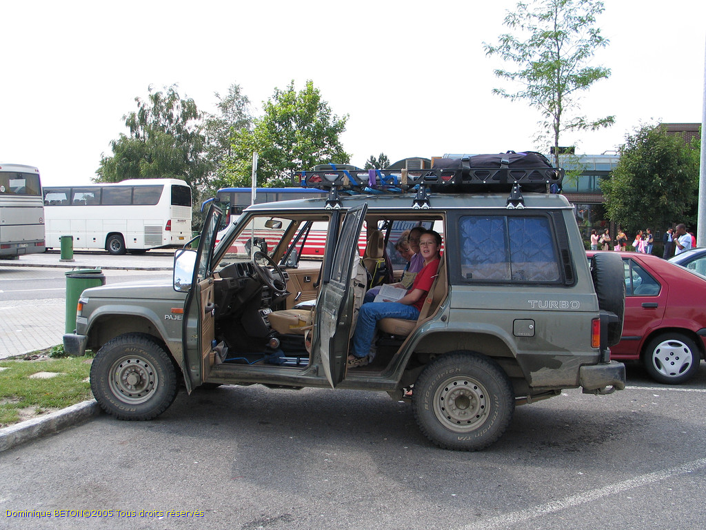 ROU_050818-125328G5