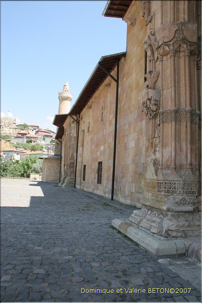 TR2007_0233