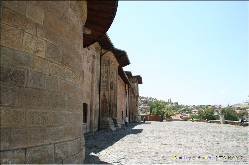TR2007_0251